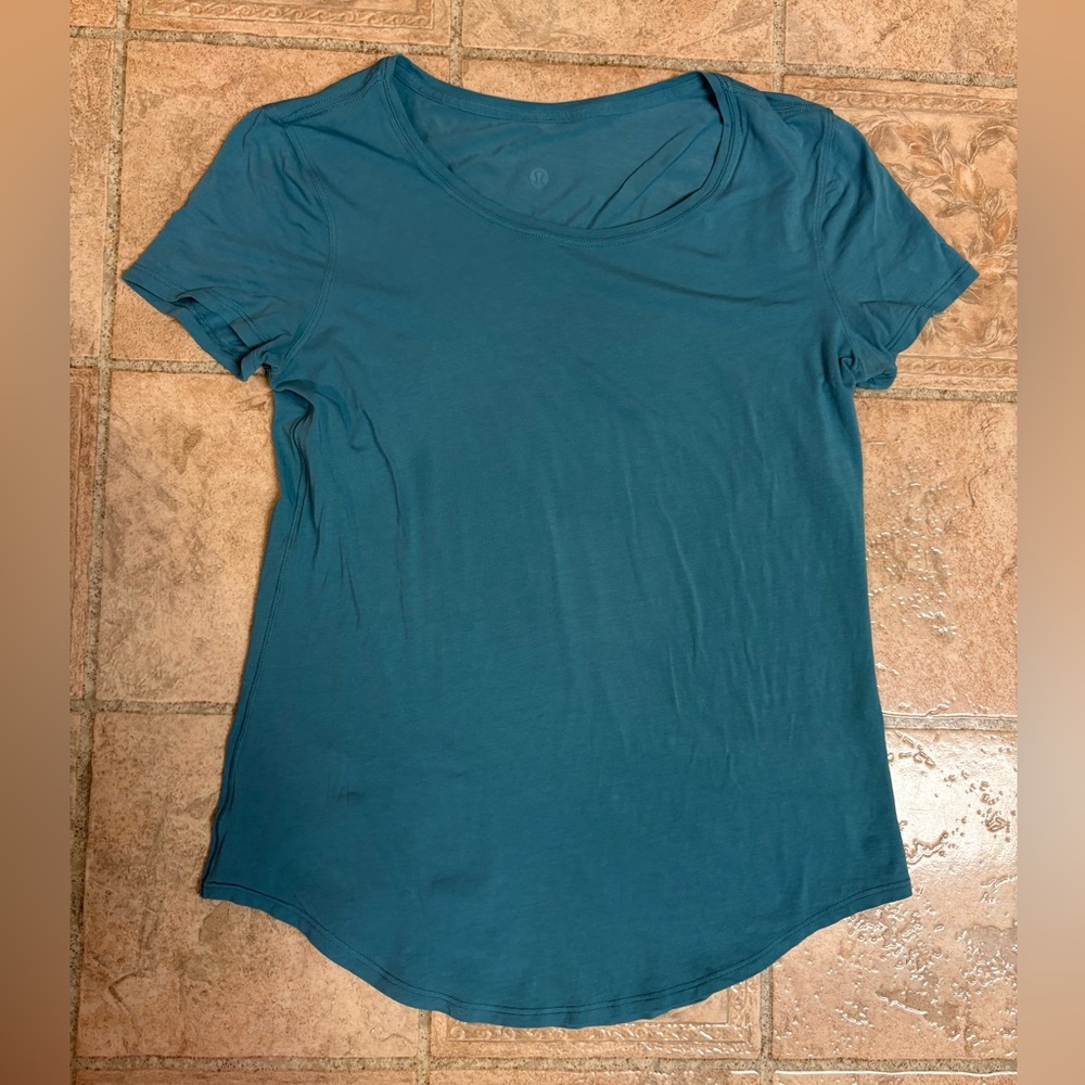 Lululemon shirt